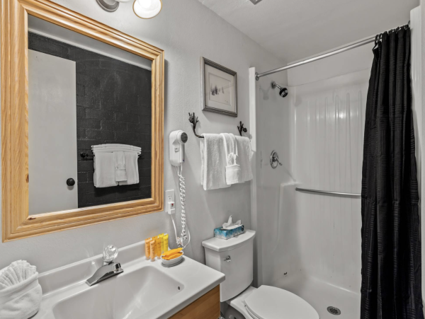 300 yards to the Slopes Sleeps 6 3 miles to Downtown